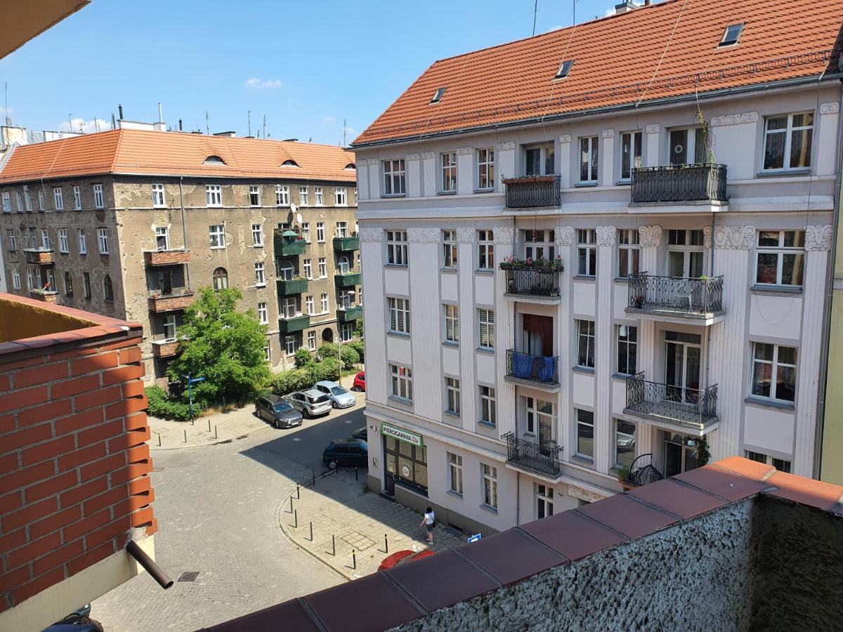 Whitebeeapartament Lägenhet Wrocław Exteriör bild